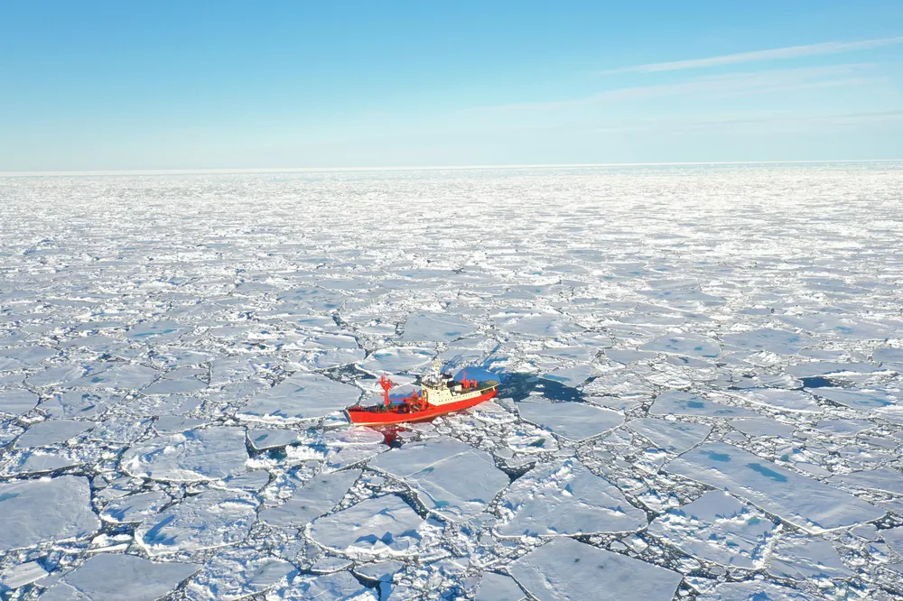 Expedition vessel Argus in Arctic sea ice